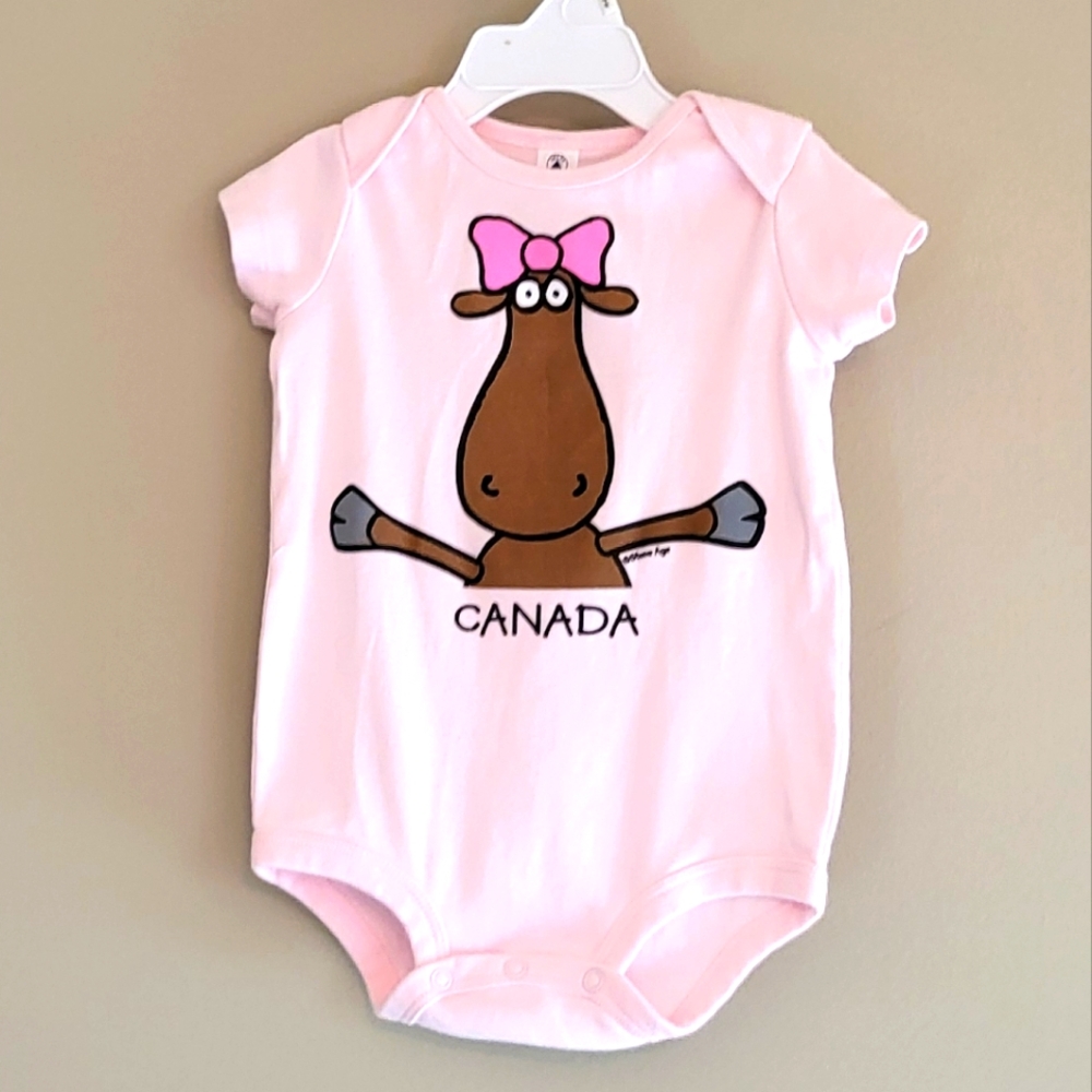 Canada Moose light pink onesie/bodysuit